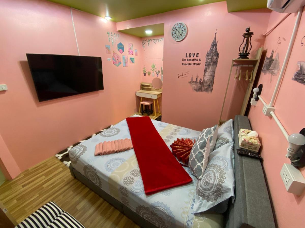 Interpartie Hotel (Adults Only) Bangkok Kültér fotó