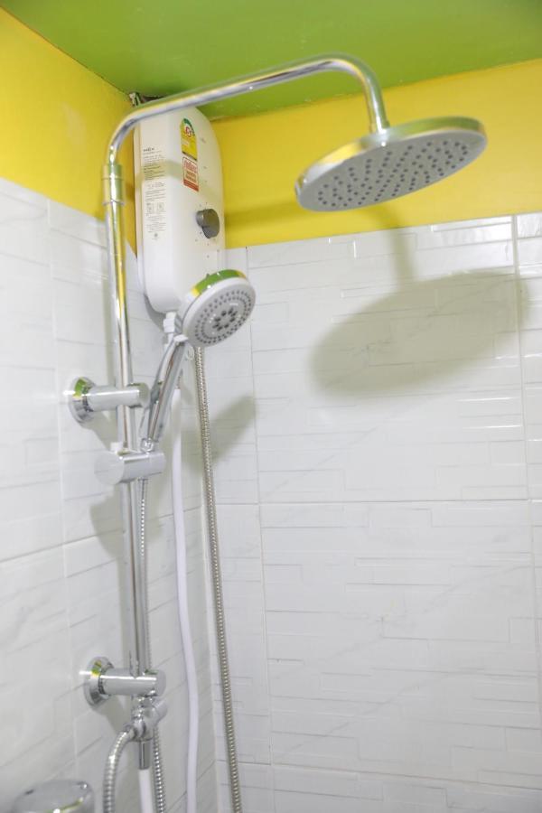 Interpartie Hotel (Adults Only) Bangkok Kültér fotó