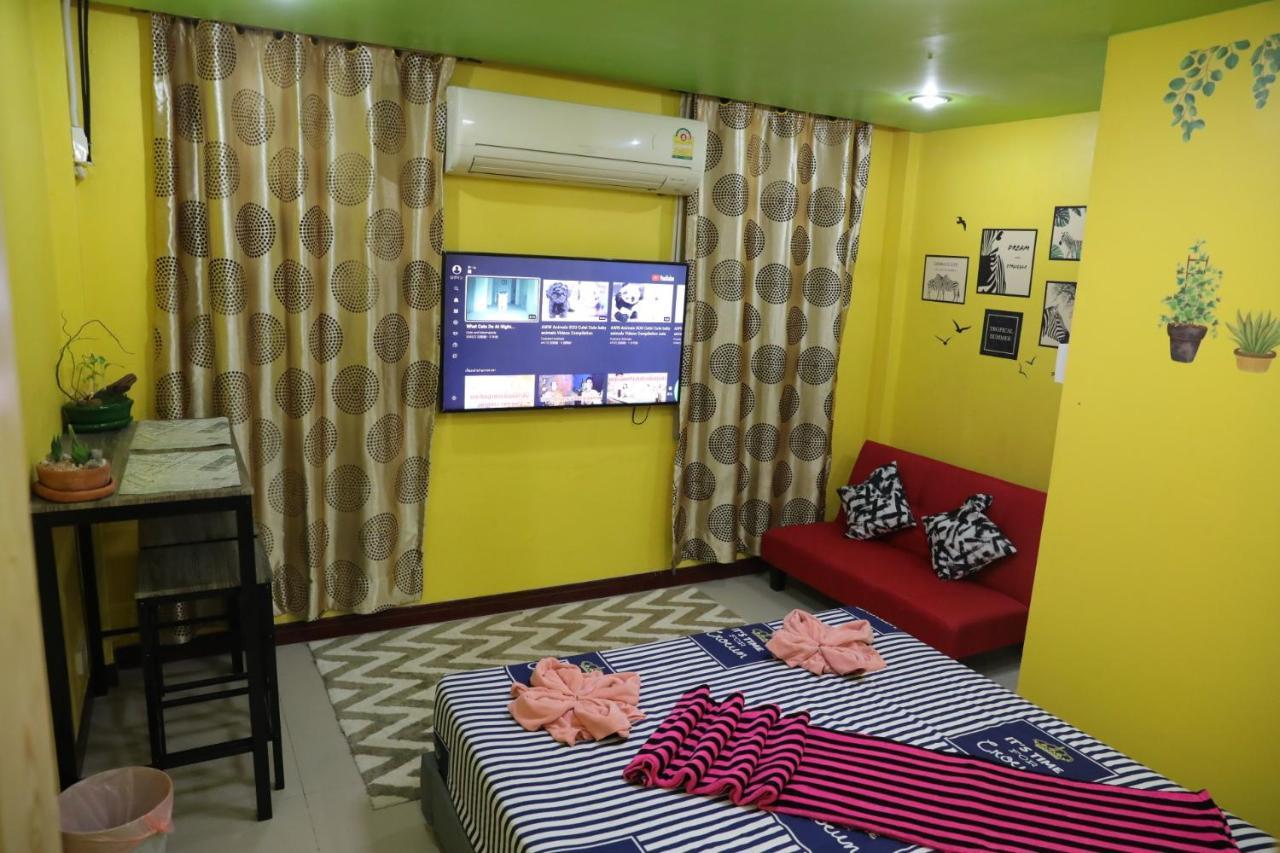 Interpartie Hotel (Adults Only) Bangkok Kültér fotó
